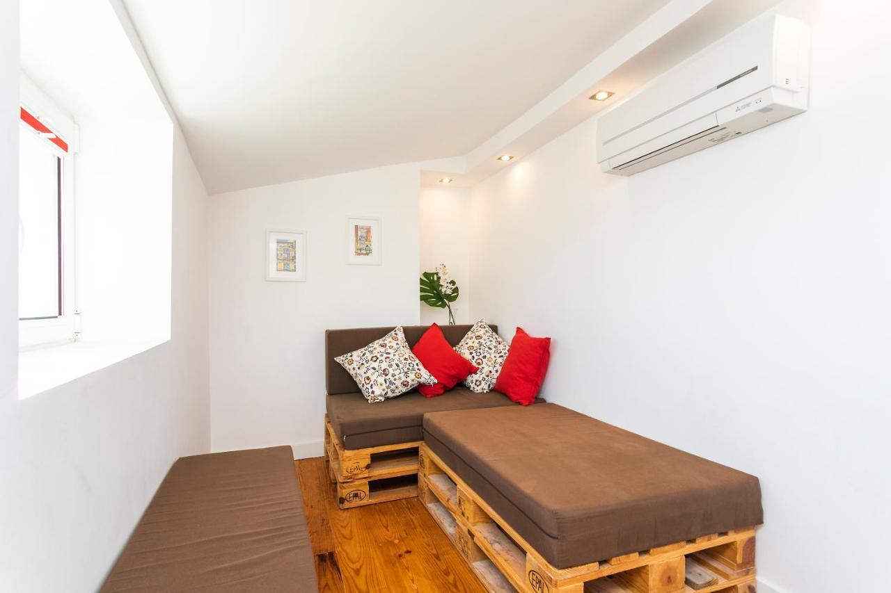 Cosy Alfama Hideout - With Rooftop Terrace Lisbon Luaran gambar